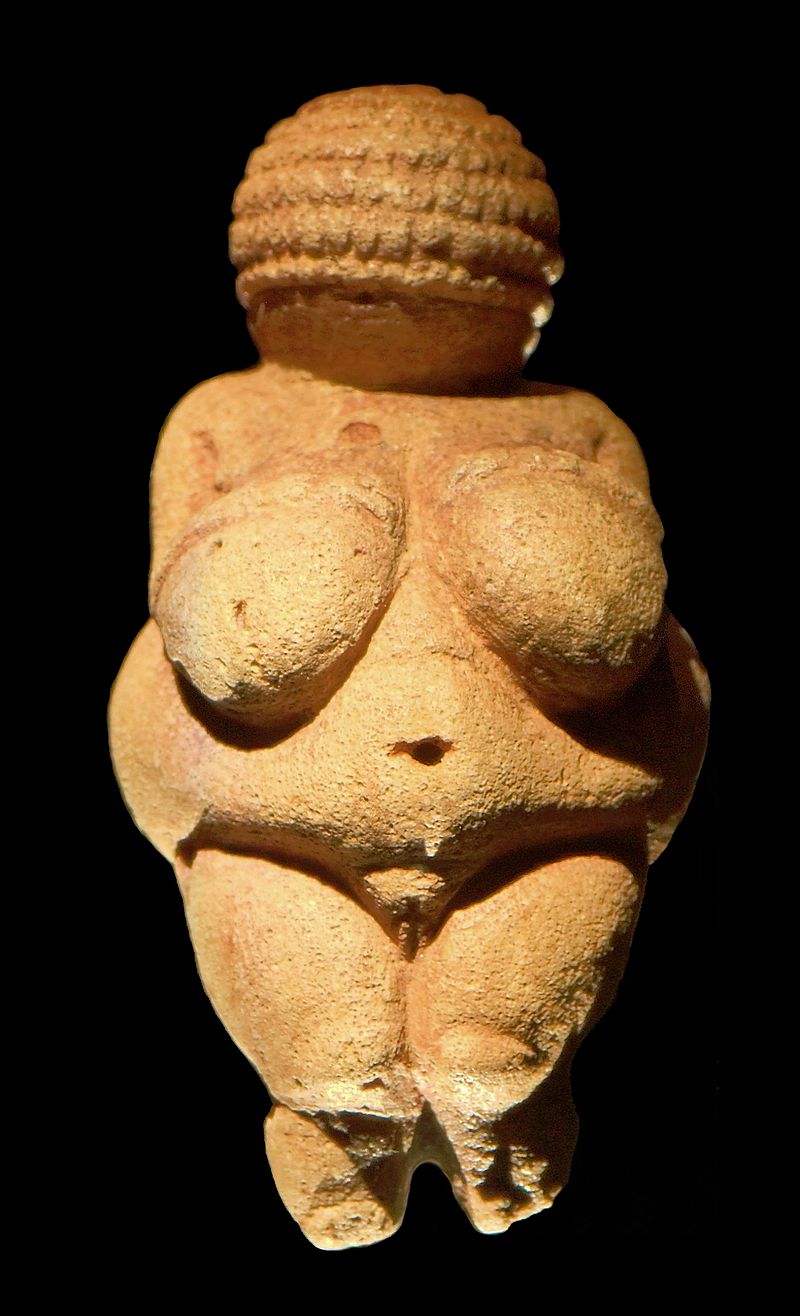 800px-Venus_of_Willendorf_frontview_retouched_2